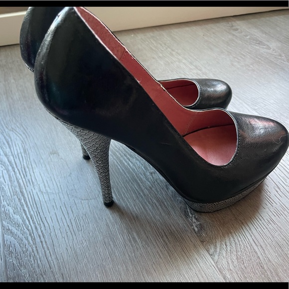 Black and Silver platform heels - Picture 3 of 6